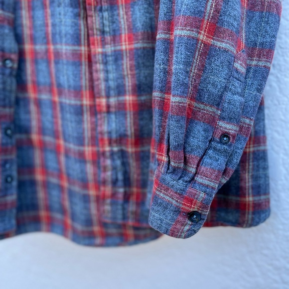 Vintage Long Sleeve Flannel Shirt - Picture 6 of 10